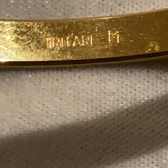 Crown Trifari M gold tone bangle bracelet - Picture 3 of 5